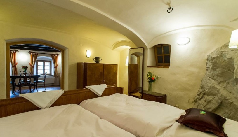 PENZION KAPR Český Krumlov - ANNA-MARIE - ČTYŘLŮŽKOVÝ POKOJ SUITE S VÝHLEDEM NA ŘEKU